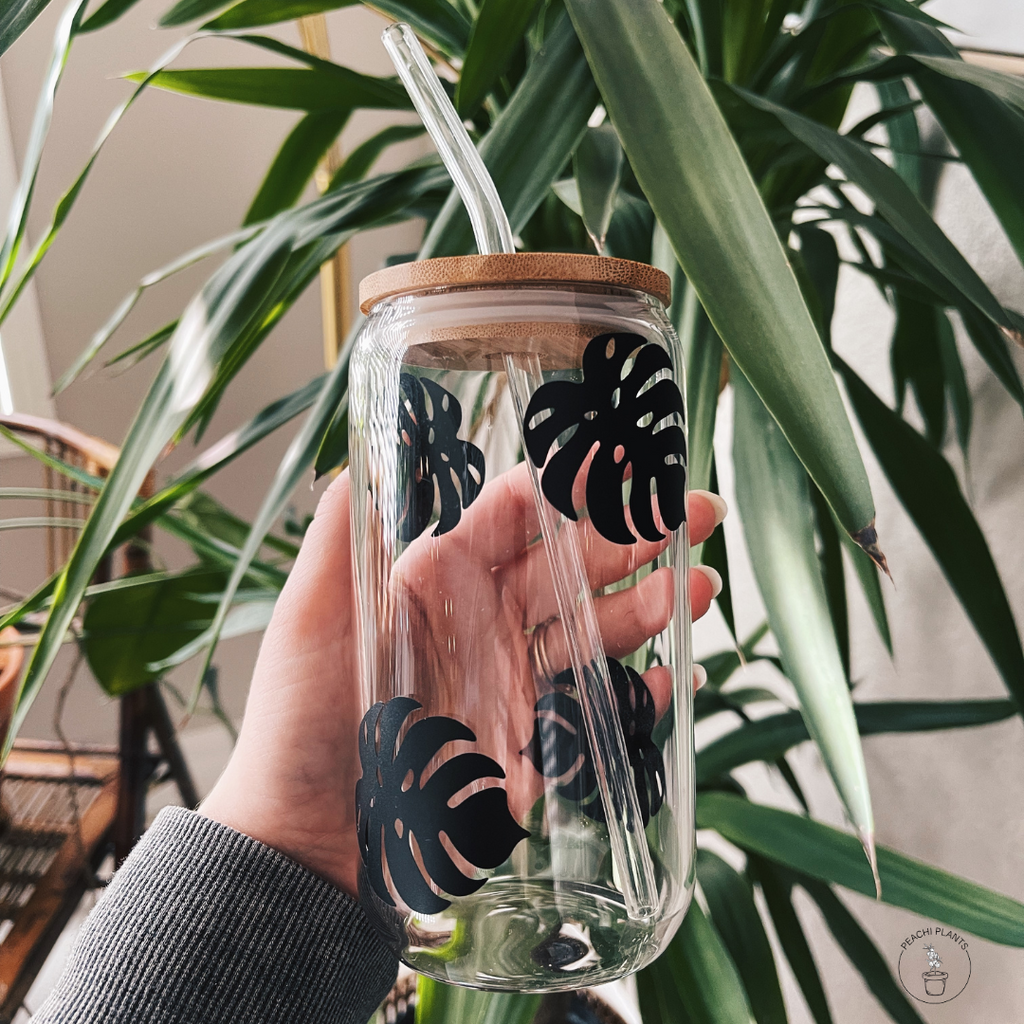 glass cup with monstera design, bamboo lid 